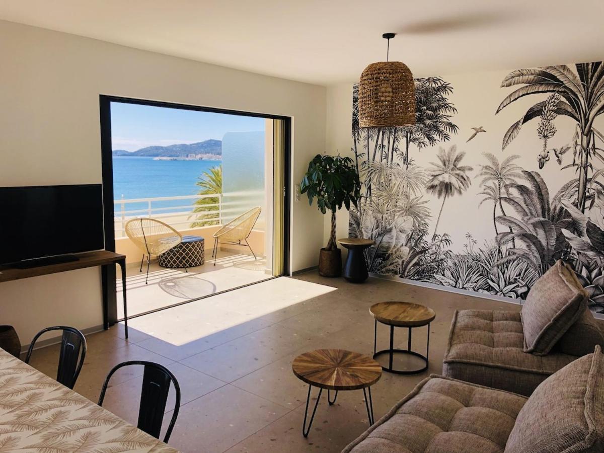 Appartement T3 Lumineux Traversant Totalement Neuf En Face De La Plage Front De Mer Vue Sur Les Iles Vue Mer Panoramique Assuree Residence De La Plage Centre Ville Du Lavandou 3Eme Etage Avec Ascenseur Appartement T3 Le Lavandou Exteriör bild