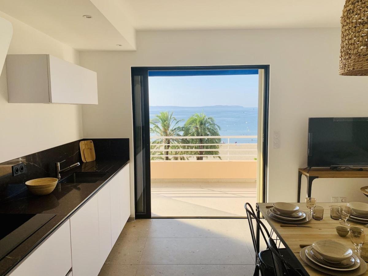 Appartement T3 Lumineux Traversant Totalement Neuf En Face De La Plage Front De Mer Vue Sur Les Iles Vue Mer Panoramique Assuree Residence De La Plage Centre Ville Du Lavandou 3Eme Etage Avec Ascenseur Appartement T3 Le Lavandou Exteriör bild