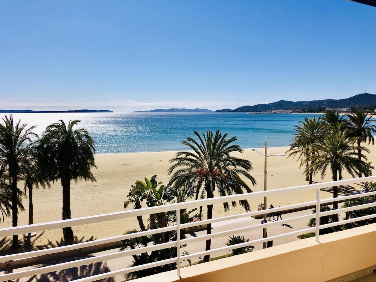 Appartement T3 Lumineux Traversant Totalement Neuf En Face De La Plage Front De Mer Vue Sur Les Iles Vue Mer Panoramique Assuree Residence De La Plage Centre Ville Du Lavandou 3Eme Etage Avec Ascenseur Appartement T3 Le Lavandou Exteriör bild